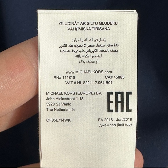 Michael Kors size L navy blue v-neck pullover tunic top, layered chiffon, flowy - Picture 7 of 12